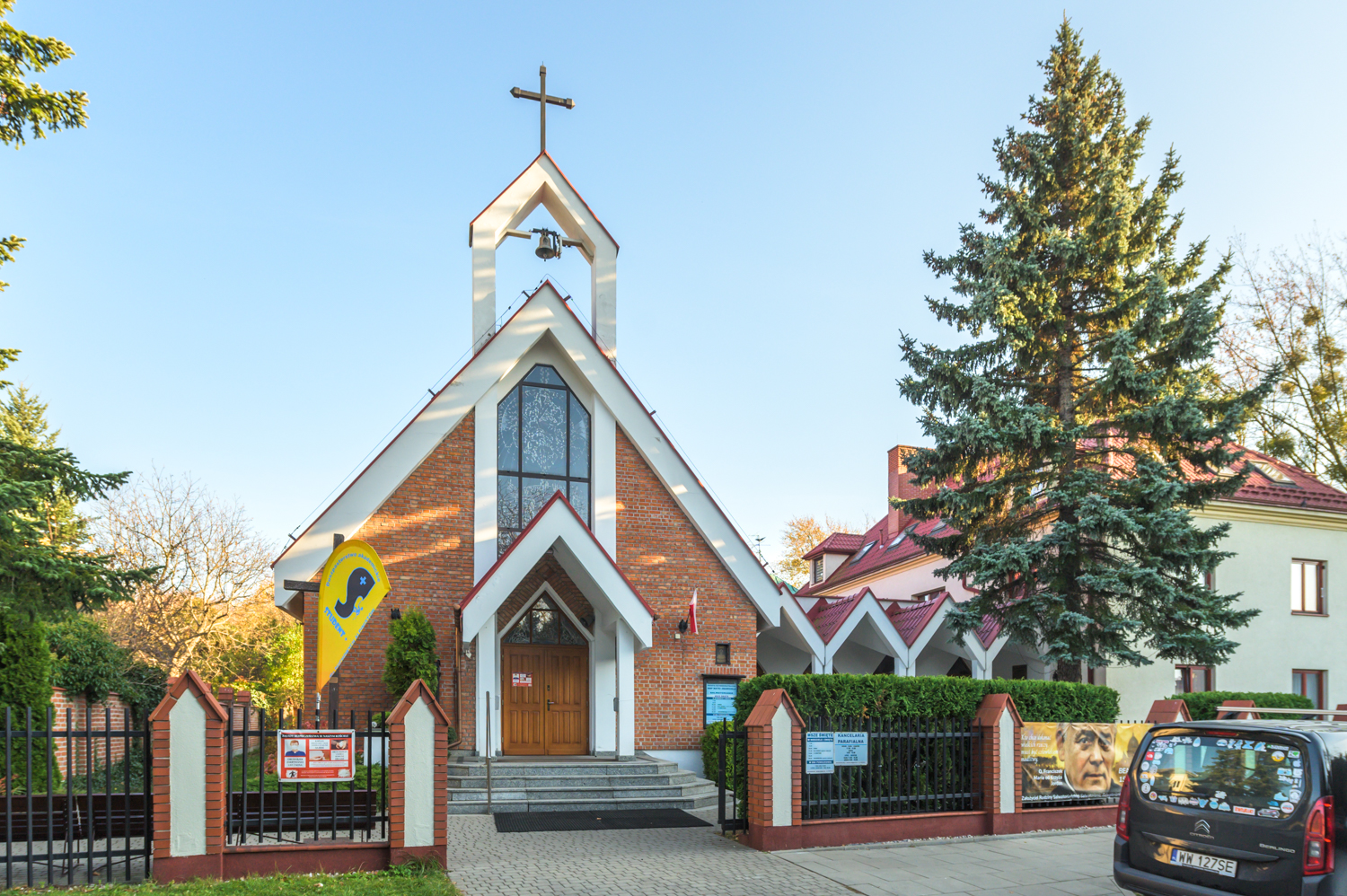 Zdjęcie architektury budynku Kościół Najświętszej Marii Panny Matki Zbawiciela